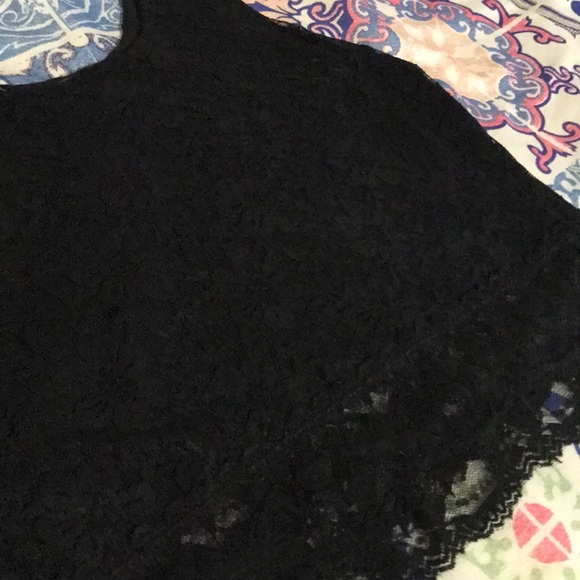 Black Lace Crop Top - Picture 2 of 7